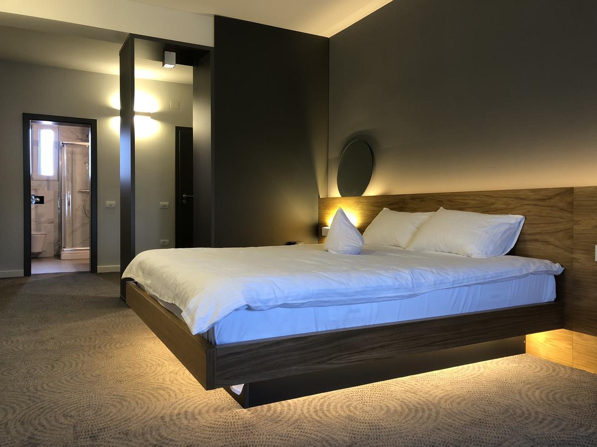 Hotel Silva Timişoara Exteriör bild