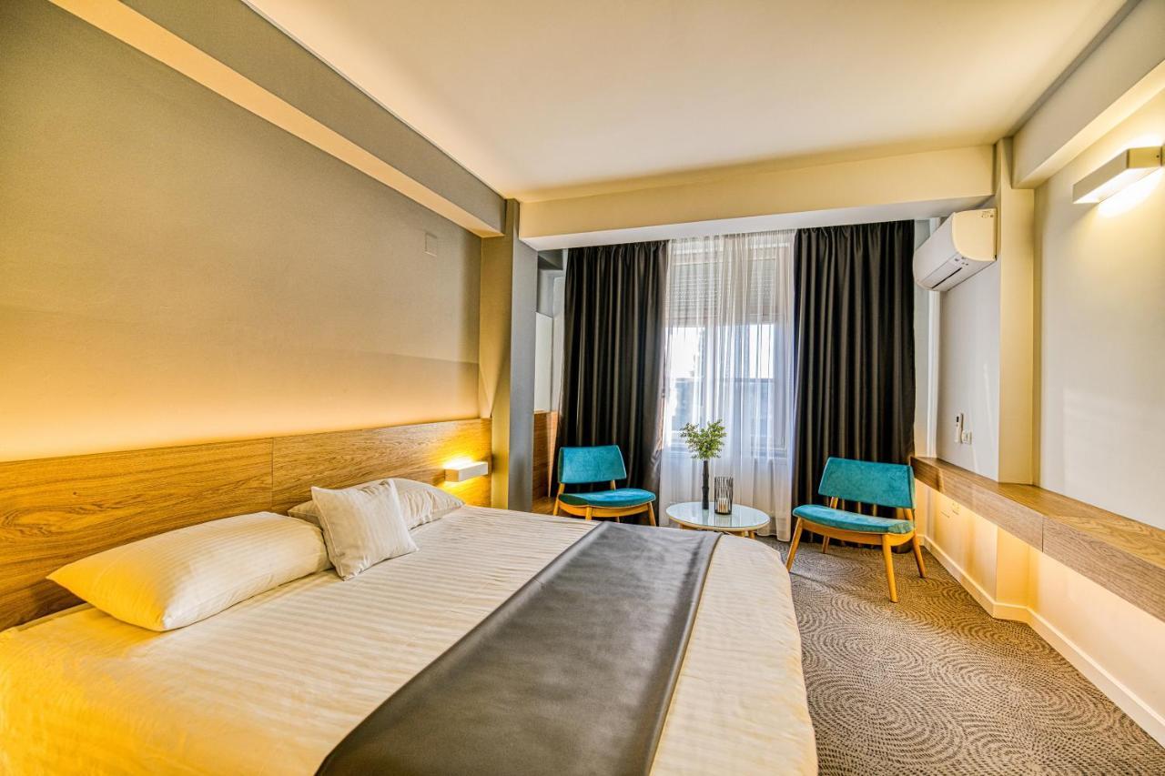 Hotel Silva Timişoara Exteriör bild