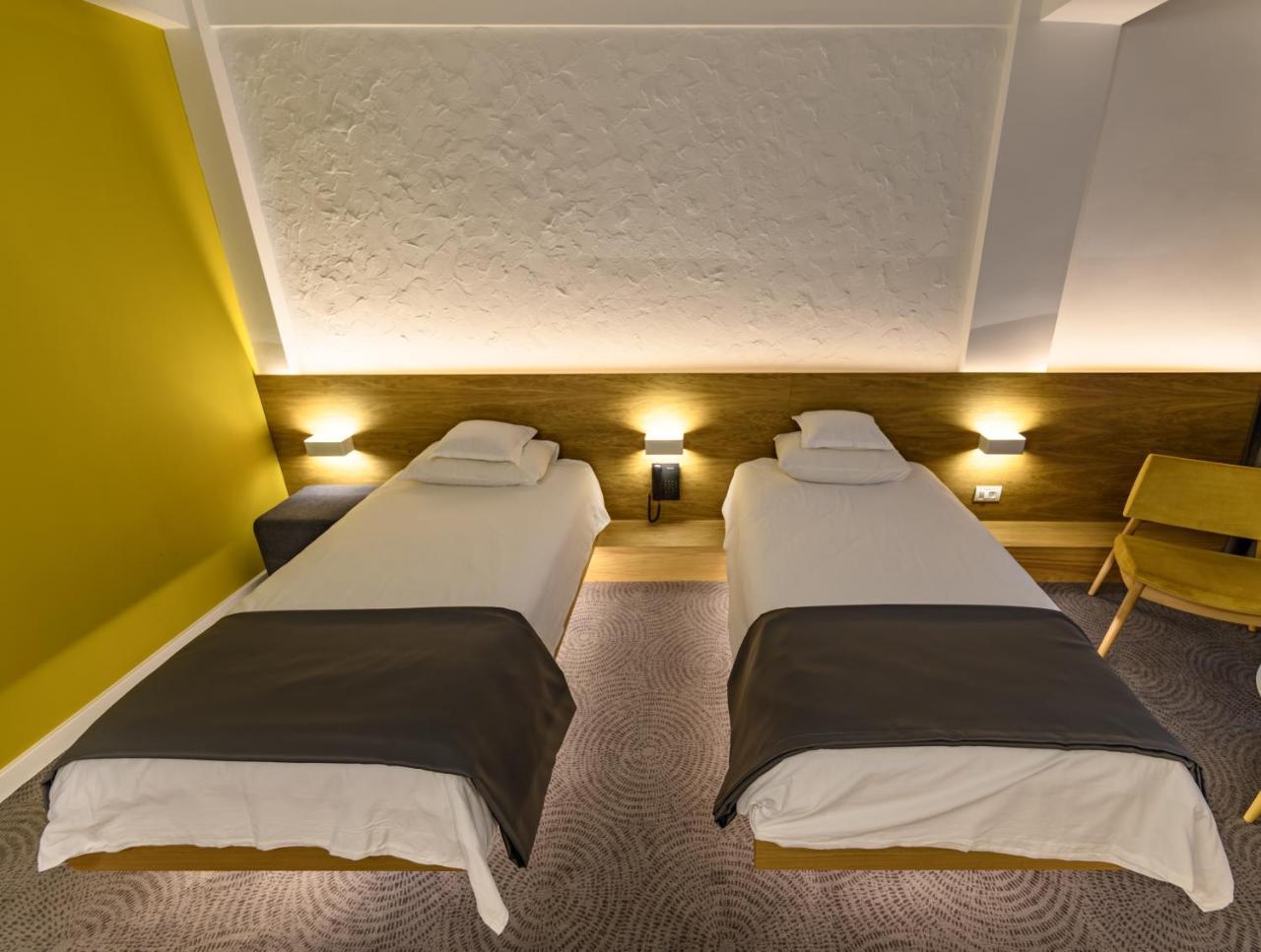 Hotel Silva Timişoara Exteriör bild