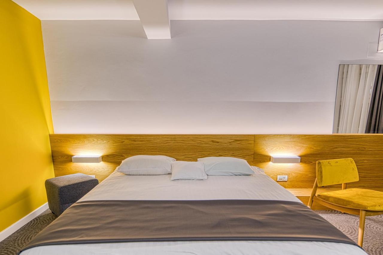 Hotel Silva Timişoara Exteriör bild
